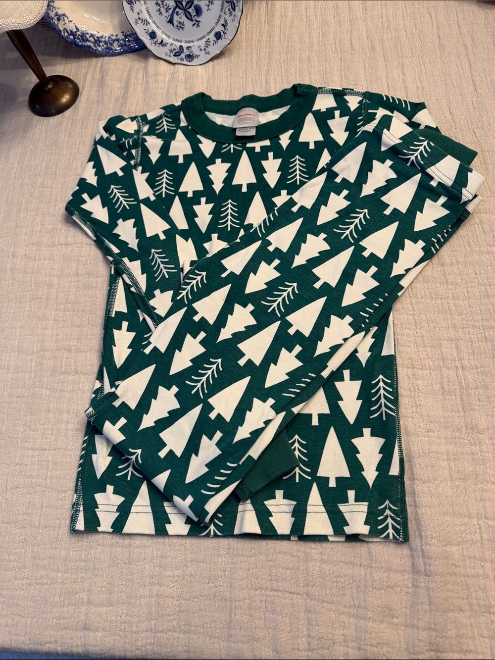 Like new! Hanna Andersson Organic Cotton Green & White Tree Pajama Set, sz 12
